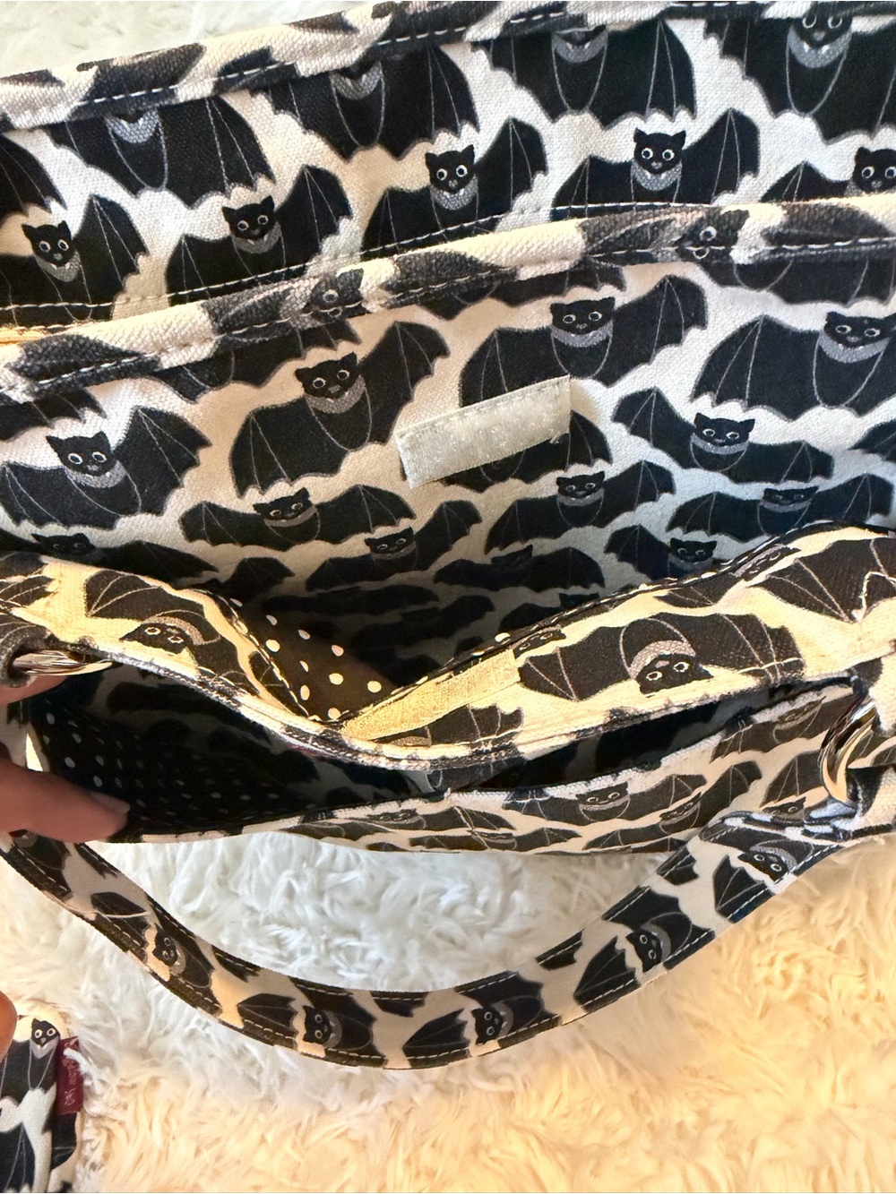 Bungalow 360 Bat/Black & White Patterned Tote with Matching Wristlet - Picture 9 of 11